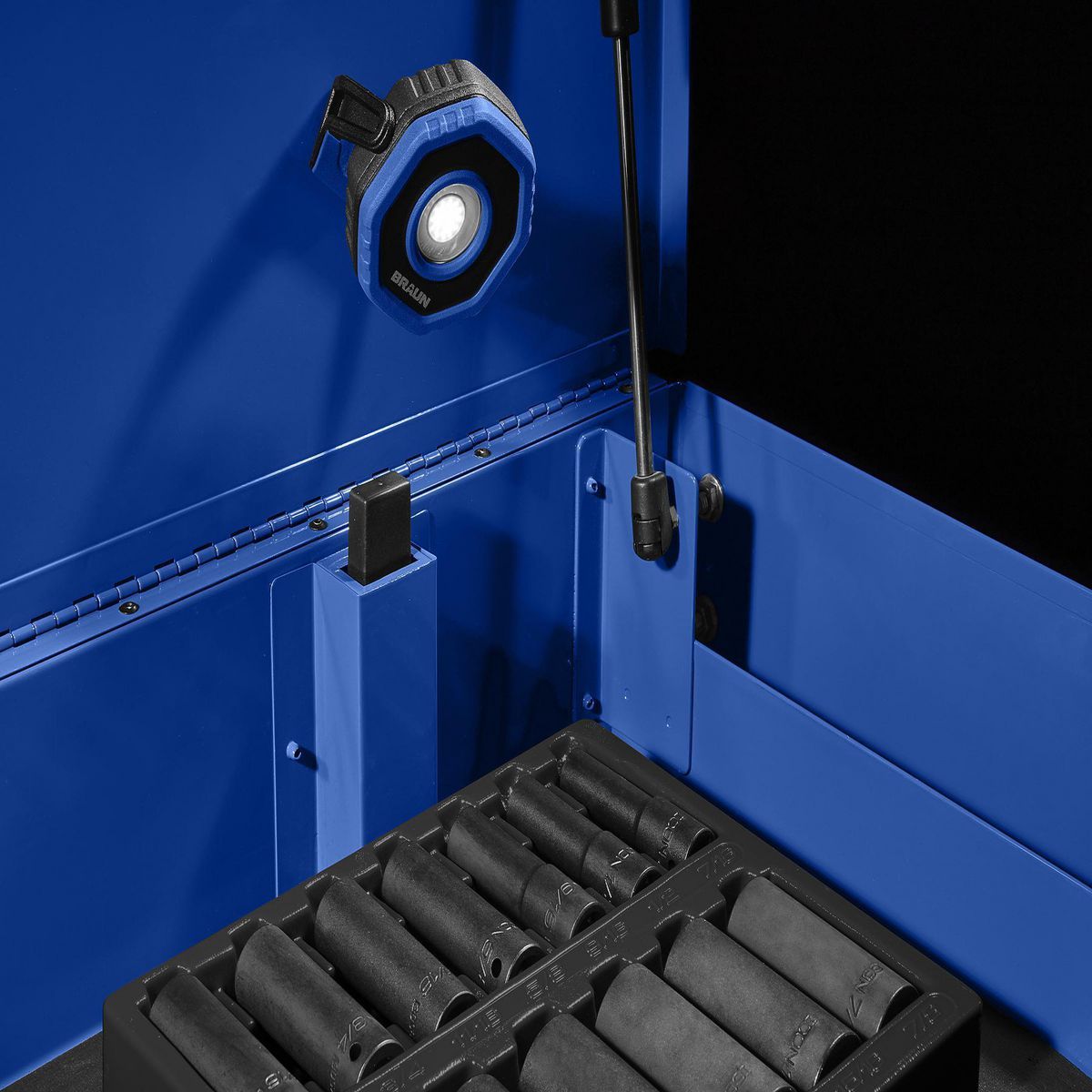 750 Lumen Rechargeable Magnetic LED Floodlight Z289801
