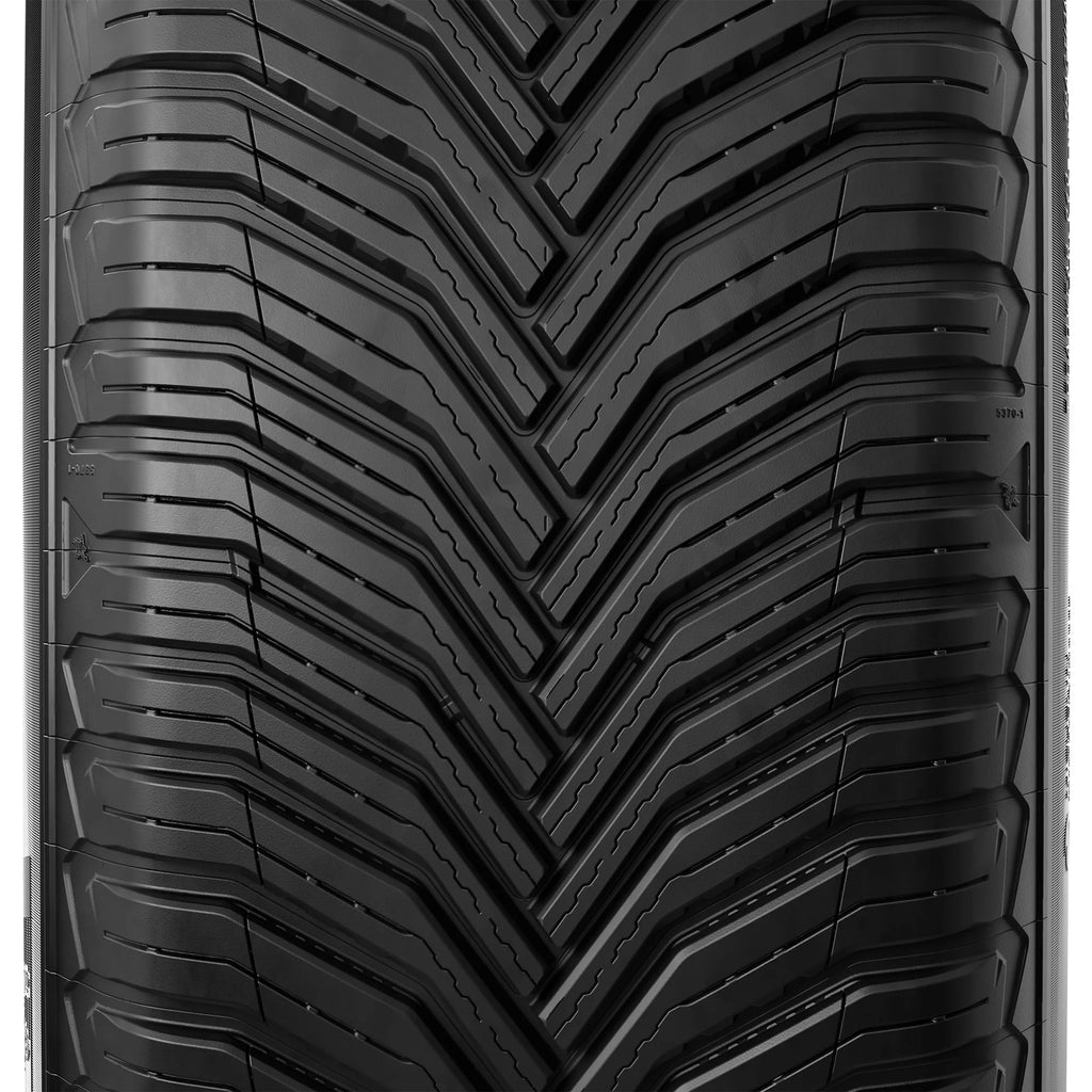 All-Season 245/40R20/XL 99V Tire J743955