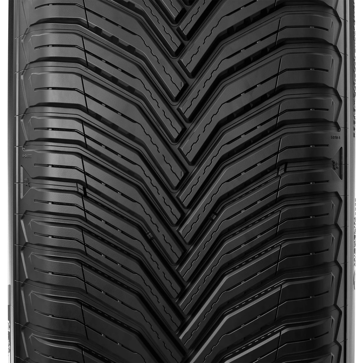 All-Season 245/40R20/XL 99V Tire J743955