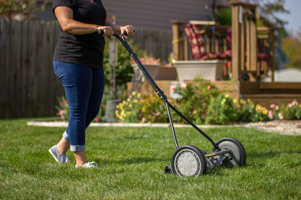16 5 Blade Push Reel Mower K8918