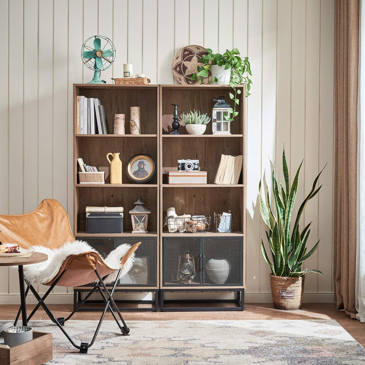 Wood 4-Tier Bookshelf with 4 Display Cases Q2686