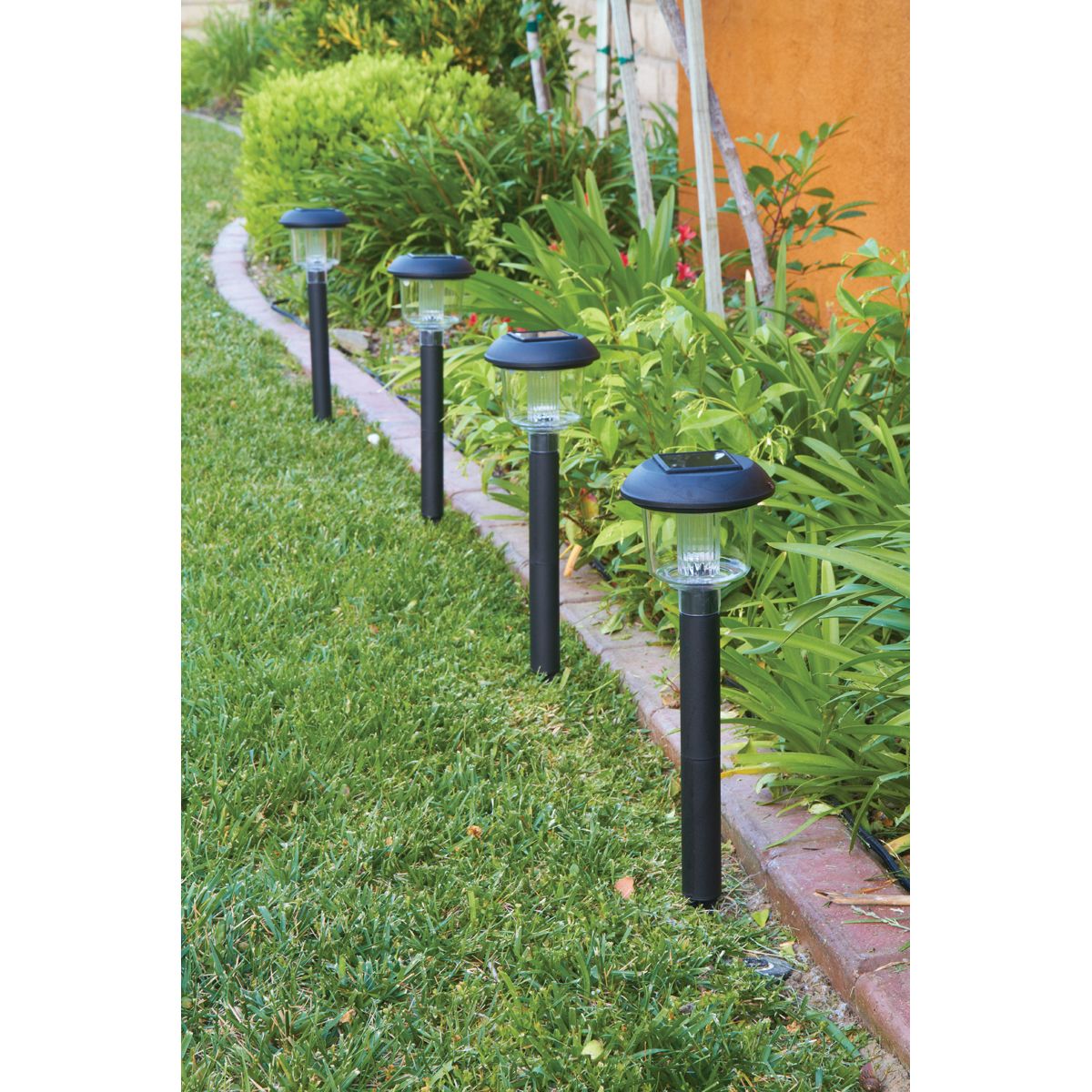 Solar LED Pathway Lights 4 Pack L210