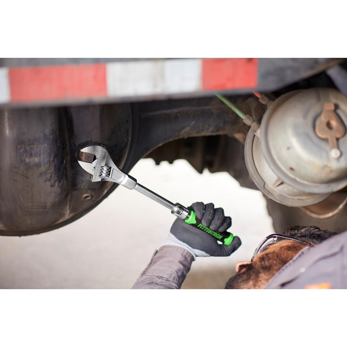 Extendable Adjustable Wrench R321