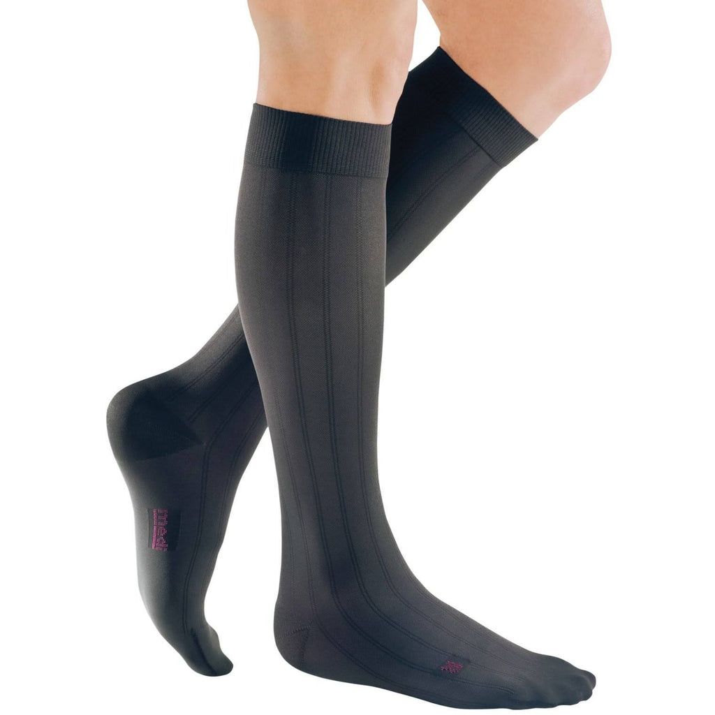 20-30 mmHg Knee High Extra Wide Calf Tall Grey G819