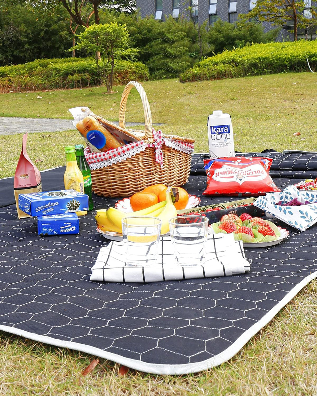 Waterproof Cargo Liner with Bumper Flap Protector K64514