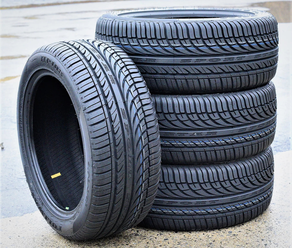 Set of 4 235/55R17 High Performance Tires A529233