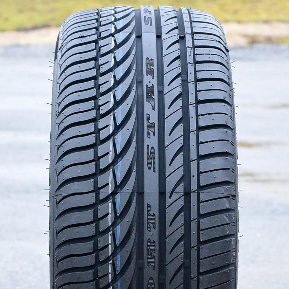 Set of 4 235/55R17 High Performance Tires A529233